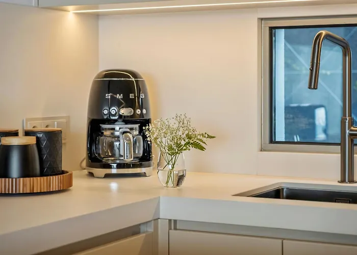 Half Gate Vila Gaula