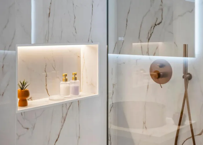 Half Gate Vila Gaula