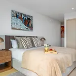 Half Gate - Ocean View & Private Pool * Gaula