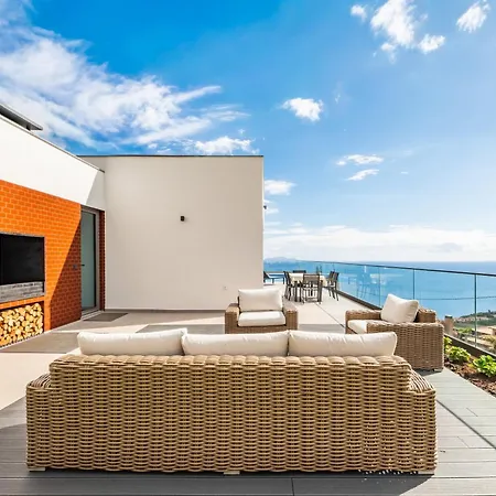 Half Gate - Ocean View & Private Pool