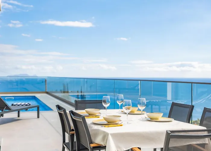 Half Gate - Ocean View & Private Pool 加乌拉